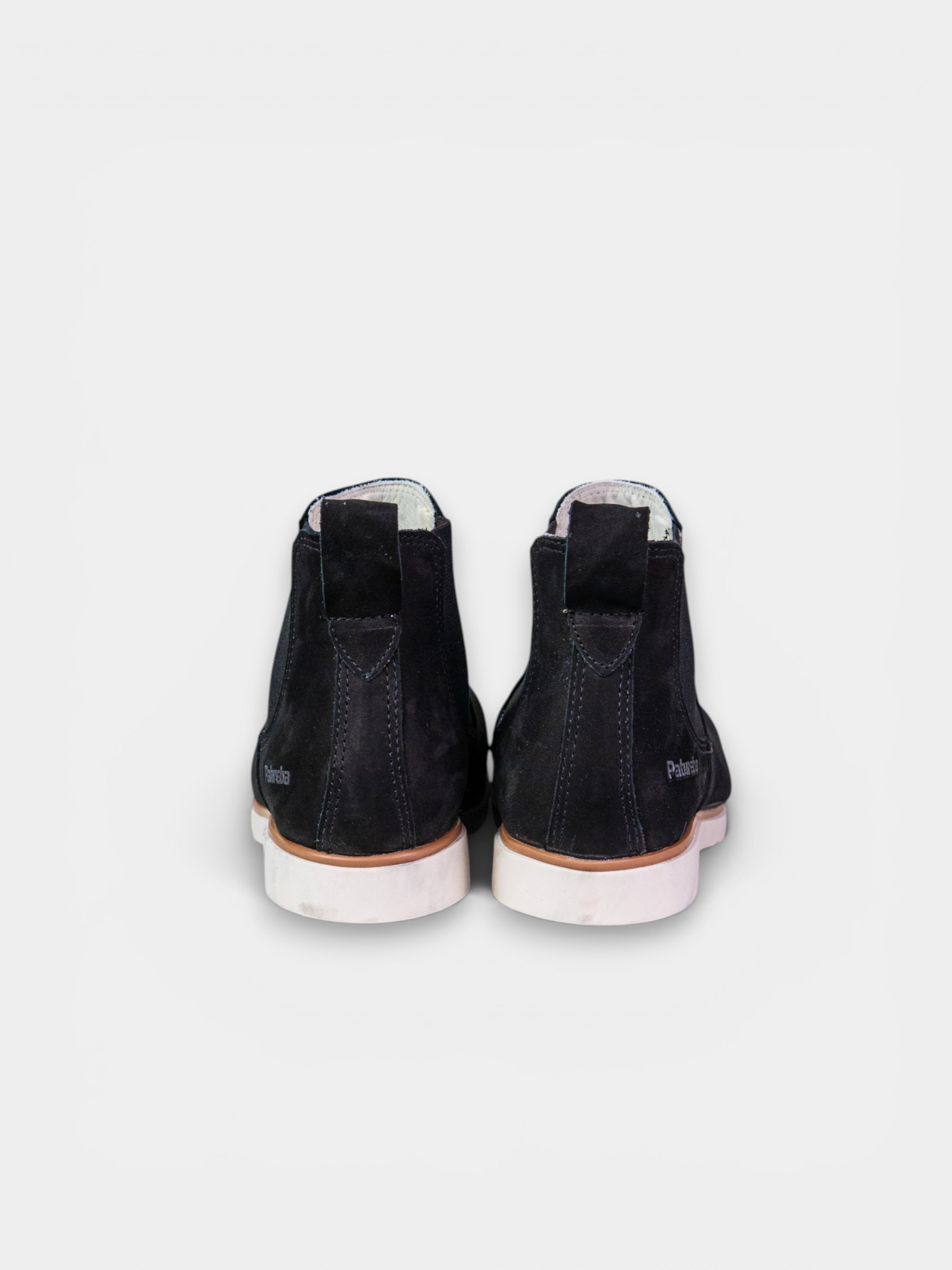 Levia Black